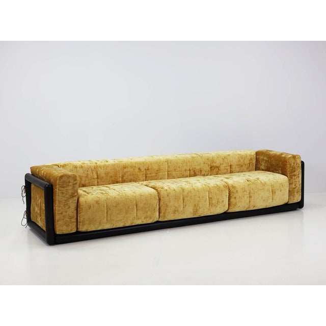 Carlo Scarpa Large Cornaro Sofa in Simon Velvet by Carlo Scarpa for Simon by Dino Gavina, Italy, 1969 For Sale - Image 4 of 11