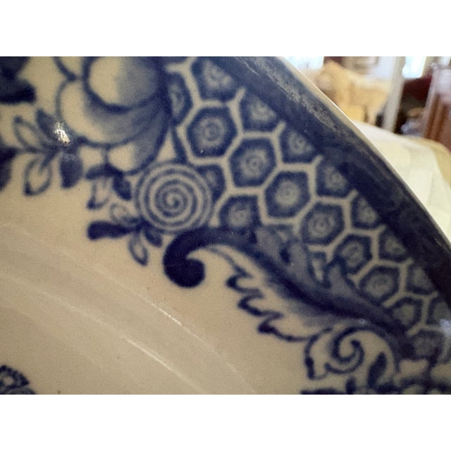 Mason's Ironstone Early 19th Century Mason's Blue Willow Ironstone Dinner Plate For Sale - Image 4 of 9