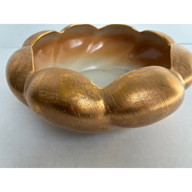 Vintage Hollywood Regency Mid Century 22 Kt Gold Leaf Scalloped Bowl For Sale - Image 6 of 9
