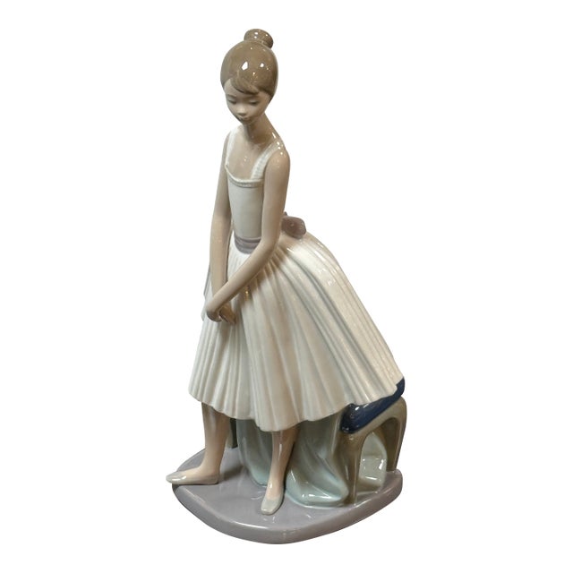 Francisco Catalá for Lladró Ballet Pose Porcelain Figurine, Signed For Sale