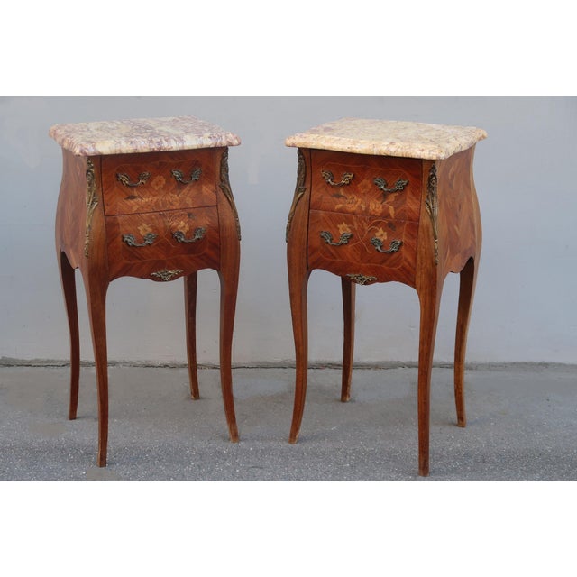 Brown 1920s Pair of French Louis XV Style Rosewood Side Tables Nightstands For Sale - Image 8 of 14
