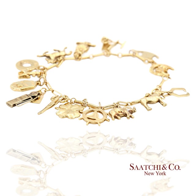 Contemporary Vintage Estate 10k(417) Yellow Gold Charm Bracelet For Sale - Image 3 of 13