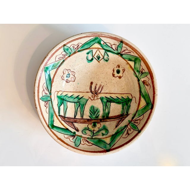 Traditional Hand-Painted Hutsul Ceramic Folk Art Wall Plates with Deer Motif in Glazed Terracotta, Ukraine / Romania, 1900s, Set of 4 For Sale - Image 10 of 18