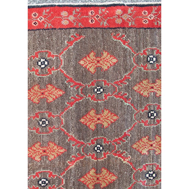 Traditional Vintage Turkish Tulu Rug With a Modern Design in Charcoal Background For Sale - Image 3 of 7