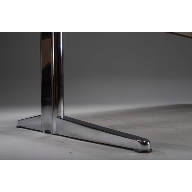 1960s Executive Desk in Fine Hardwood Veneer on Nickel-Plated Steel Legs, 1970s For Sale - Image 5 of 18