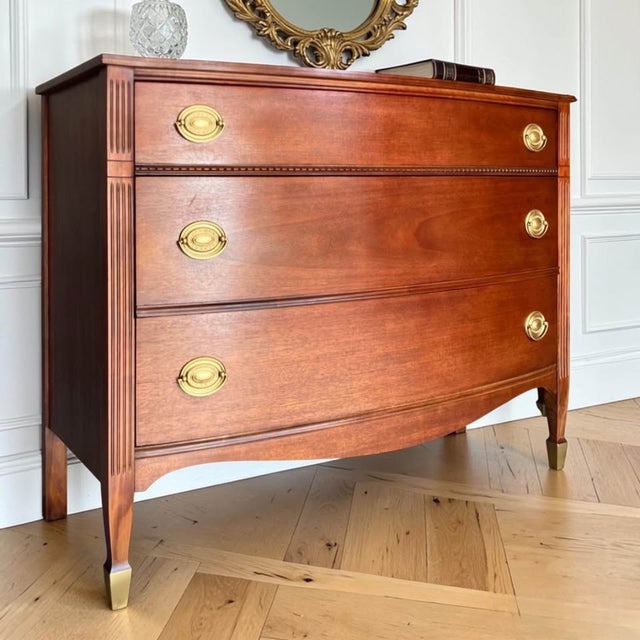 Vintage Federal Revival Mahogany Chest | Serpentine Front | Reeded Columns | Entry, Foyer or Bedroom Storage For Sale In Raleigh - Image 6 of 11
