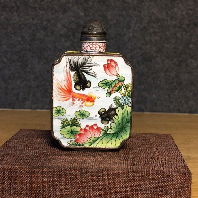 Vintage Painted Enamel on Copper Snuff Bottle – Goldfish & Lotus Motif For Sale In Los Angeles - Image 6 of 9