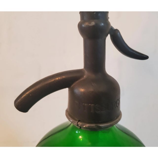 Traditional Antique Late 19th Century Pittsburg Seltzer Co. Club Selzer Pittsburg Pa. Soda Water Seltzer Water Bottle Green For Sale - Image 3 of 12