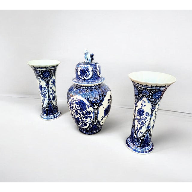 Delft Blue Garniture Set from Royal Sphinx, Maastricht, 1959, Set of 3 For Sale - Image 9 of 18