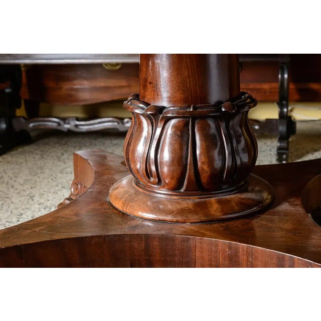English Antique English William IV Mahogany Round Dining Table For Sale - Image 3 of 12