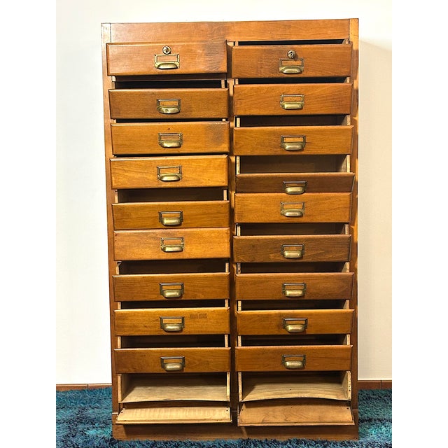 Tan 20-Drawer Filing Cabinet, Italy, 1950s For Sale - Image 8 of 18
