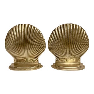 Vintage Brass Clam Shell Seashell Bookends - A Pair For Sale