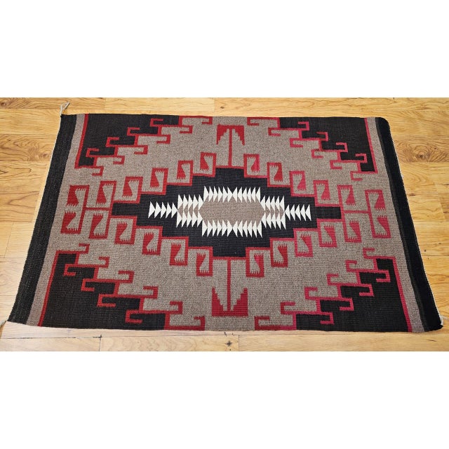 Vintage Native American Navajo Rug, Handwoven Wool, Medallion Pattern, 2x4 For Sale - Image 12 of 12