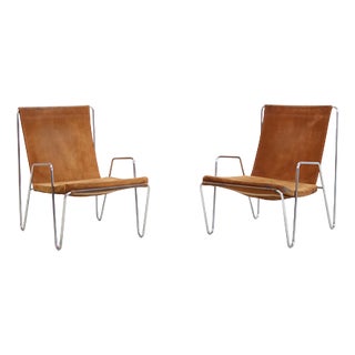 Bachelor Chairs in Leather by Verner Panton for Fritz Hansen, 1950s, Set of 2 For Sale