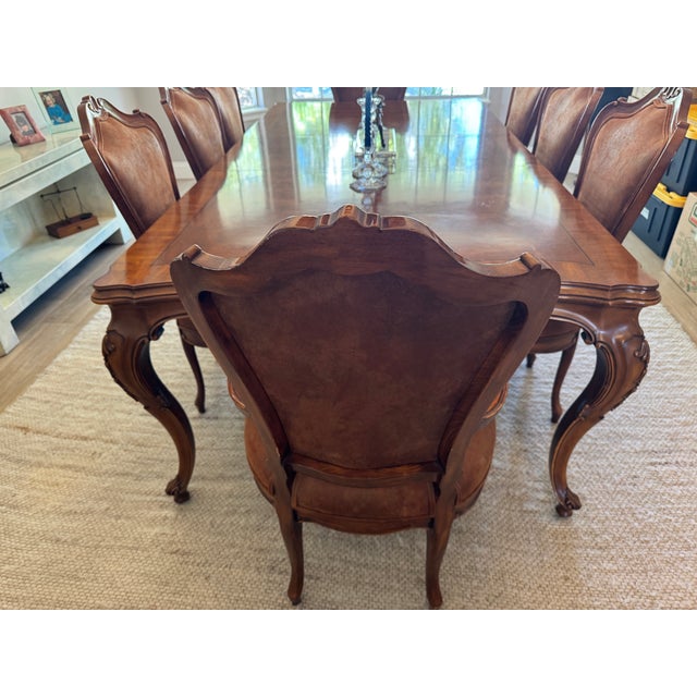 Traditional 1980s Karges Vintage Dinning Room Table 48 X 72 Expands to 132 Included 8 Chairs and 3 Inserts (Leaves) For Sale - Image 3 of 9