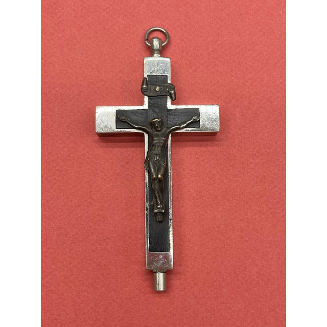 Renaissance Revival Reliquary Cross, Ebony with Intricate Paperole Monastic Filigree Work and Agnus Dei, ca. 1870 For Sale - Image 3 of 11