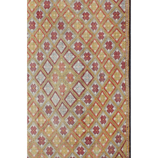 Contemporary Colorful Vintage Turkish Flat-Weave Embroidered Rug With Geometric Diamond Design For Sale - Image 3 of 13