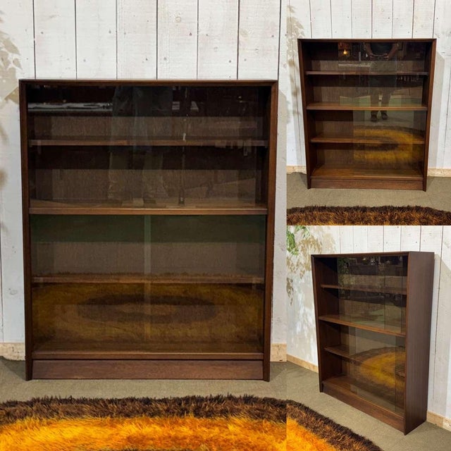 English Mahogany Display Cabinet, 1970s For Sale - Image 14 of 16
