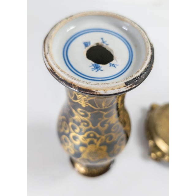 19th Century Chinese Mirror Black Vase With Gilt Decoration, Kangxi Mark For Sale - Image 14 of 18