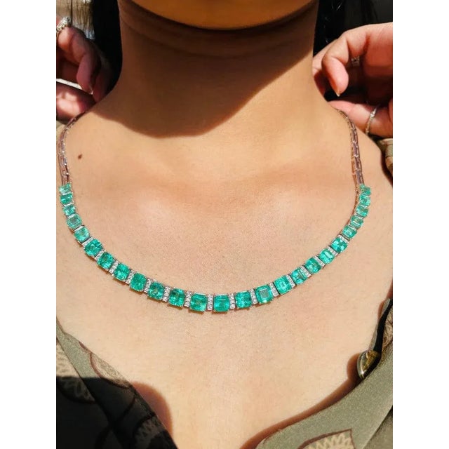 This is part of Chairish’s Fine Jewelry assortment. Emerald Necklace in 18K Gold studded with square cut emerald pieces...