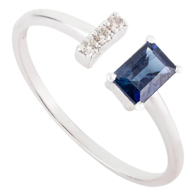 Modern Toi Et Moi Blue Sapphire and Diamond Ring Size 5 in 14k White Gold For Sale