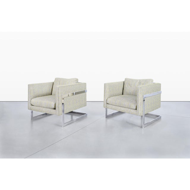 Discover a stunning pair of lounge chairs by Milo Baughman for Thayer Coggin, dating back to the vibrant 1960s. These...