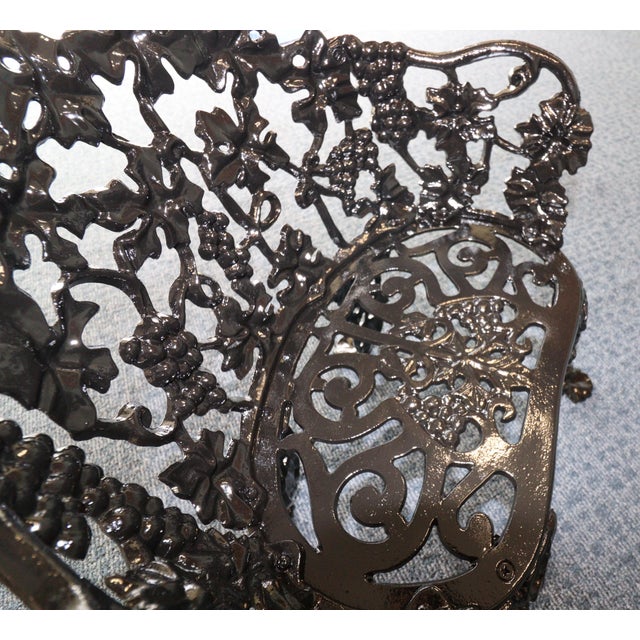 Mid 20th Century Circa 1950s — By J. F. Day & Co. Cast Iron Grapevine Garden Suite, 5 Pieces, Attributed For Sale - Image 5 of 13