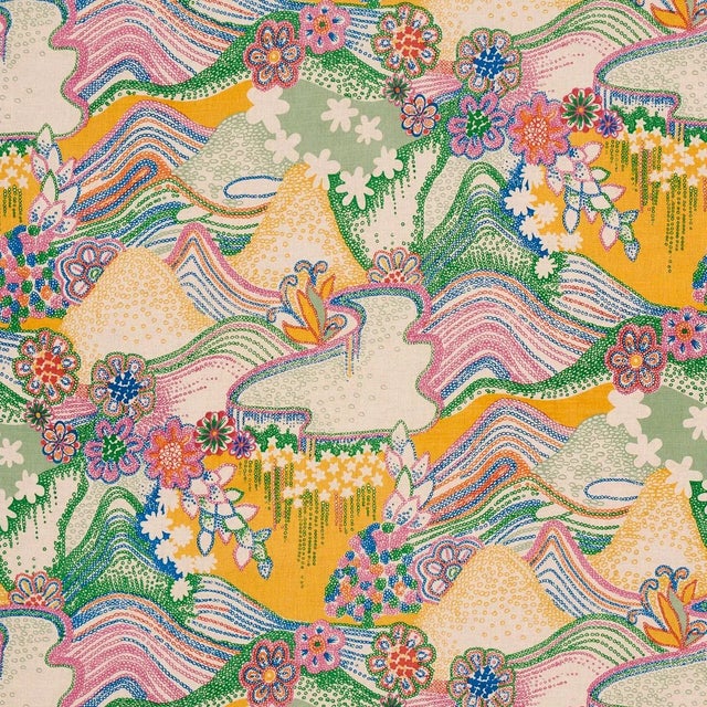 Schumacher Sample - Schumacher X Clements Ribeiro Daisy Chain Fabric in Light Multi For Sale - Image 4 of 4