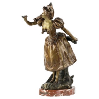 French Bronzed Metal Figure on Marble Base, 1890s For Sale