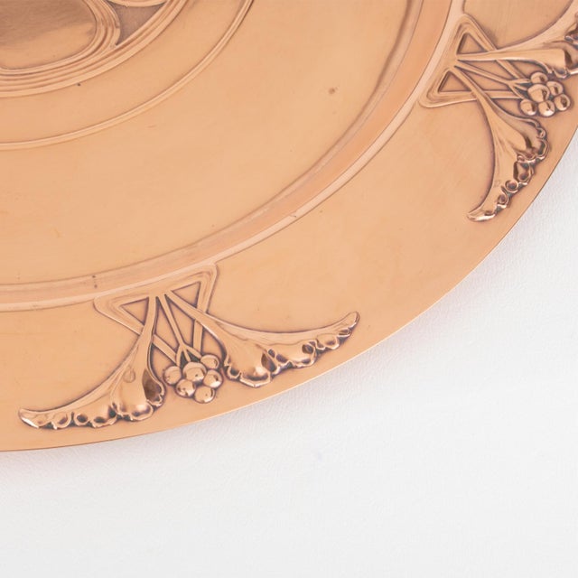 1910s Art Nouveau Copper Platter Tray With Floral Design, 1910 For Sale - Image 5 of 10