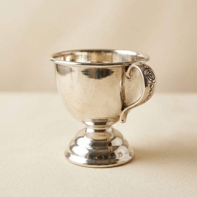 1950s Vintage Mid Century Modern Silver Plate Pedestal Punch Bowl Set With 24 Cups - 25 pcs For Sale - Image 5 of 10