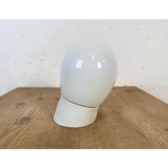 1970s Vintage White Porcelain Wall Light, 1970s For Sale - Image 5 of 12
