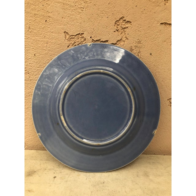 19th Century English Majolica Blue Leaves Plate For Sale - Image 4 of 6