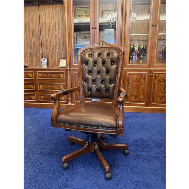 A striking blend of old-world elegance, exceptional craftsmanship, and executive sophistication, this magnificent high-...
