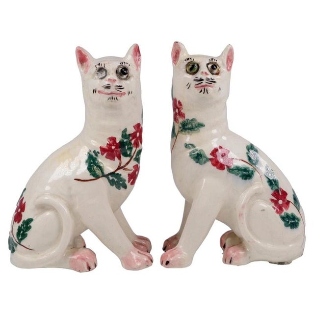 Antique Sponge Ware Pottery Mantel Cats in the style of Wemyss, 1890s, Set of 2 For Sale - Image 13 of 13