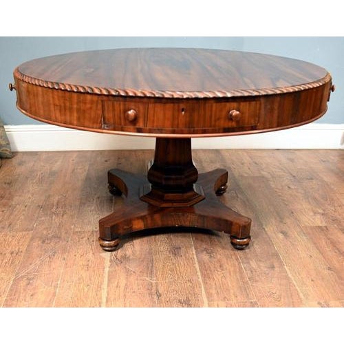 Hollywood Regency Regency Drum Centre Table in Mahogany, 1820s For Sale - Image 3 of 11