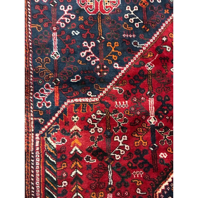 Mid-20th Century Persian Shiraz Qashqai Hand-Knotted Wool Rug For Sale In Charlotte - Image 6 of 11