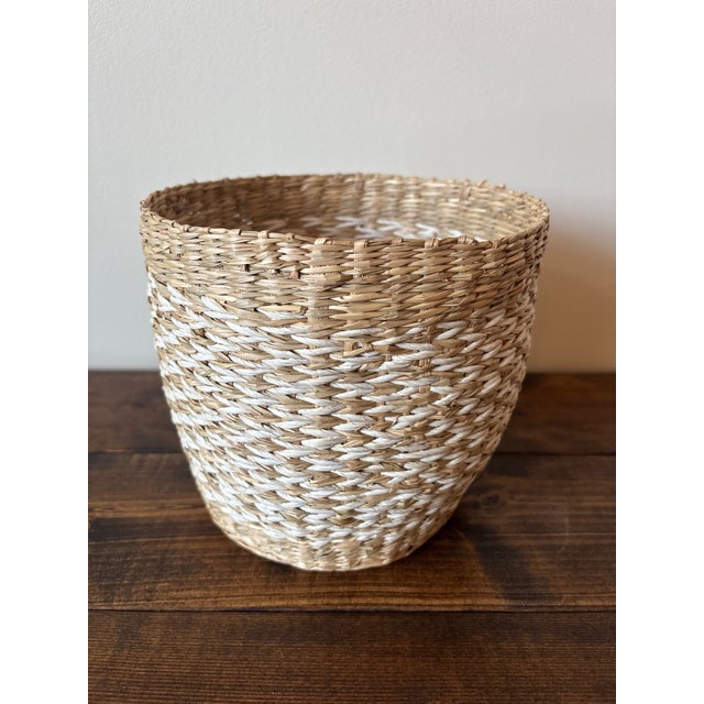 Cabin Late 20th Century Woven Basket For Sale - Image 3 of 7