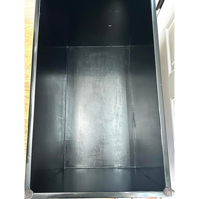 Wood Black Lacquer Hand Painted Chinoiserie Large Chest Trunk For Sale - Image 7 of 12
