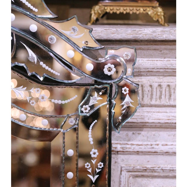 Mid-Century Italian Venetian Etched Glass Wall Mirror With Crest For Sale - Image 4 of 8