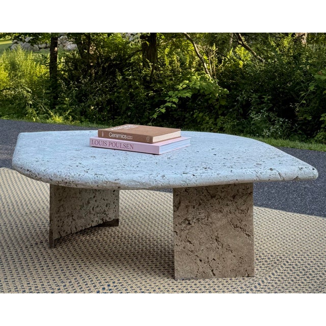 Postmodern Vintage 1980s Postmodern Biomorphic Gray Fossiliferous Limestone Coffee Table For Sale - Image 3 of 7