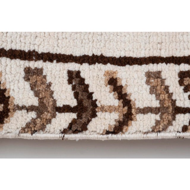 Off-white Vintage Turkish Geometric Hand-Knotted Runner 3'10" X 12'1" For Sale - Image 8 of 12