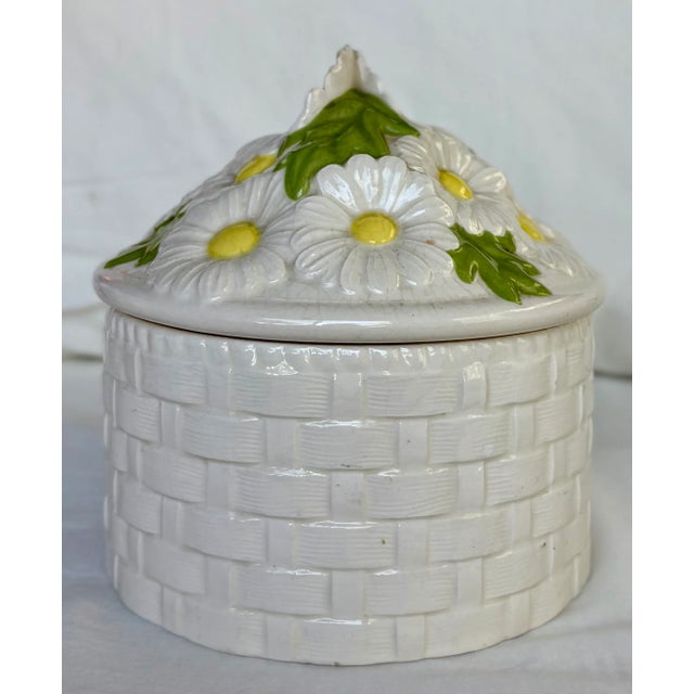 Boho Chic 1970s Trompe-l'Oeil White Woven Ceramic Basket of Daisies With Lid For Sale - Image 3 of 12