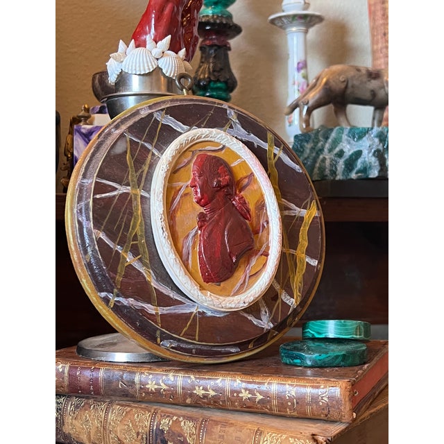 English Vintage Neoclassical Faux Marble Cameo Plaque With Painted Intaglio of Josiah Wedgwood I For Sale - Image 3 of 13