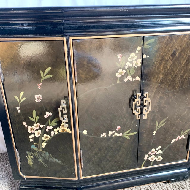 Mid 20th Century Chinese Black Lacquered Hand Painted Credenza/Sideboard For Sale - Image 9 of 10