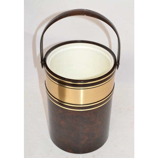 1970s Morgan Bucket Brigade Insulated Brass & Tortoise Pattern Ice Bucket For Sale - Image 11 of 13