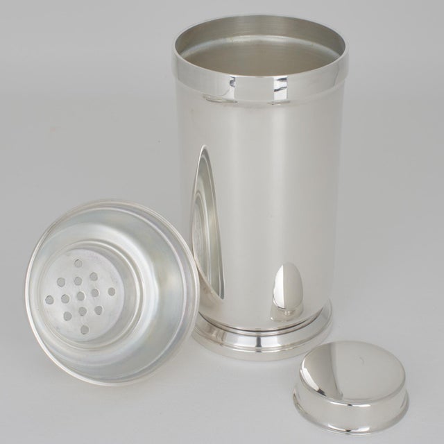 1960s Guido Galbiati, Italy, Modernist Silver Plate Cocktail Shaker For Sale - Image 5 of 12