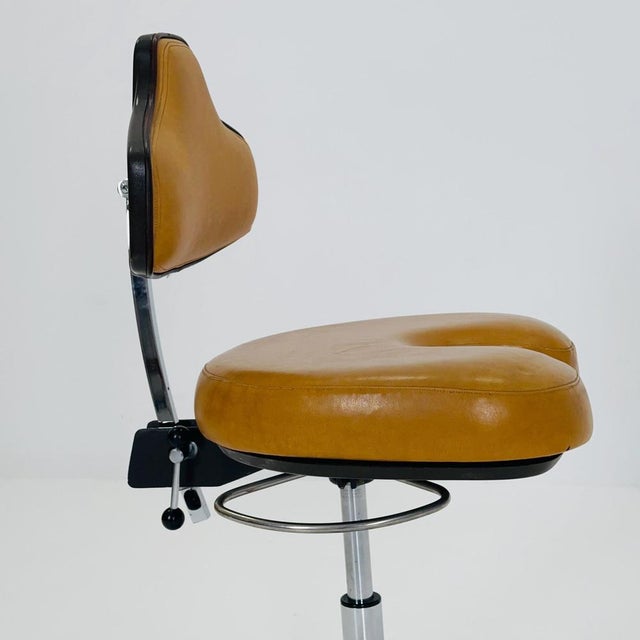 Mid-Century Industrial Leather Dental Office Chair by Chyres Virginia, USA, 1980s For Sale - Image 6 of 9