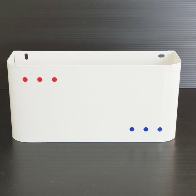 Excellent overall condition. Works perfectly. Length 24.8 cm. Width 8.5 cm. Height 11.5 cm. Very beautiful vintage wall...