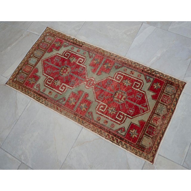 1970s Vintage Hand Knotted Small Rug Enrtway Mat, Kitchen Bathroom Decor 2x4 Ft Approx For Sale - Image 12 of 13